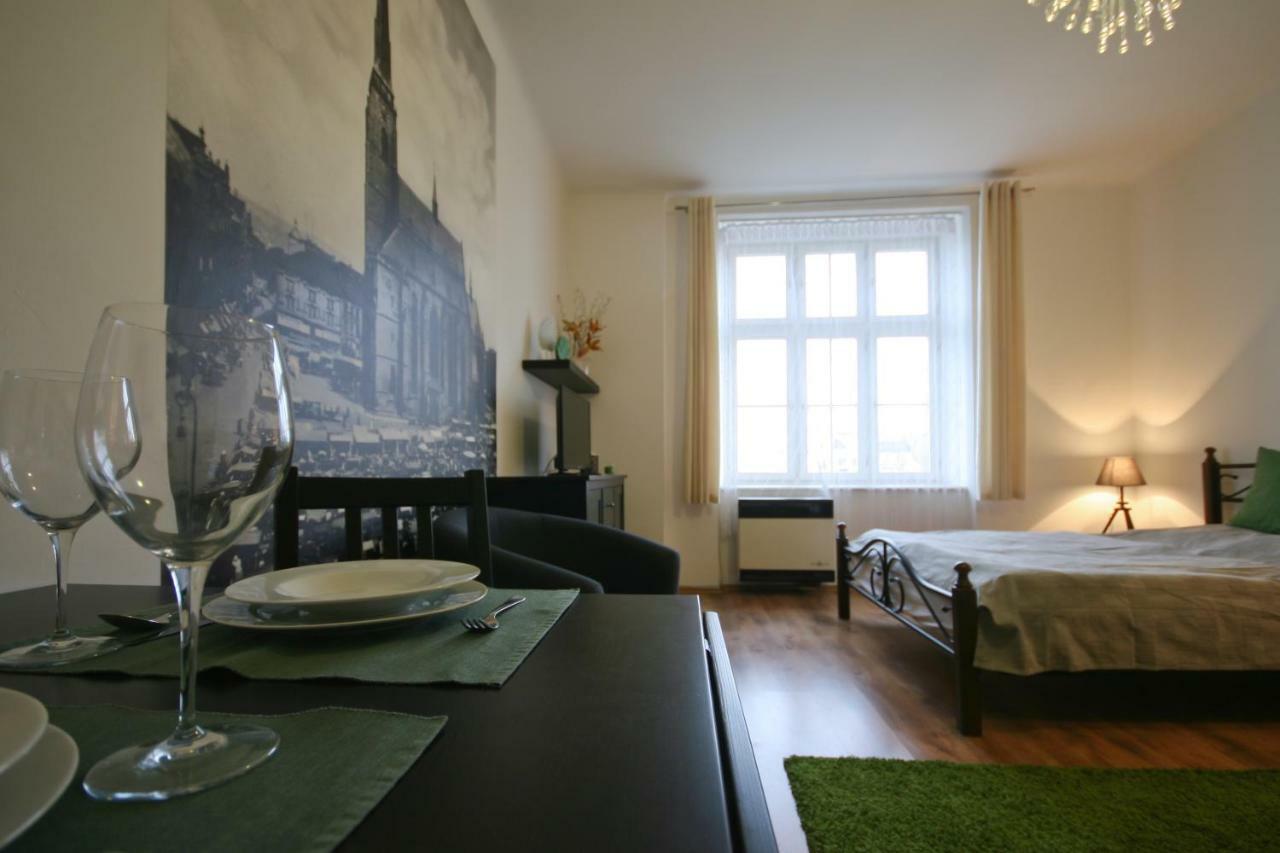 Apartmán Mrakodrap Plzeň Esterno foto